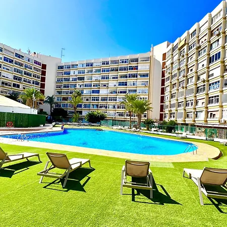 Beautiful 2-bed In Maspalomas Near Yumbo Apartment