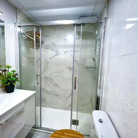Beautiful 2-bed In Maspalomas Near Yumbo Maspalomas (Gran Canaria)