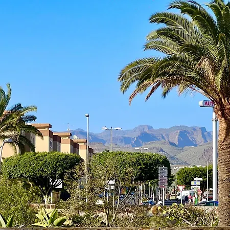 Beautiful 2-bed In Maspalomas Near Yumbo Apartment